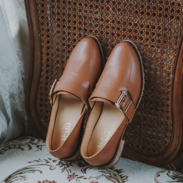 倫敦巷道∥俐落魔鬼氈樂福鞋∥棕