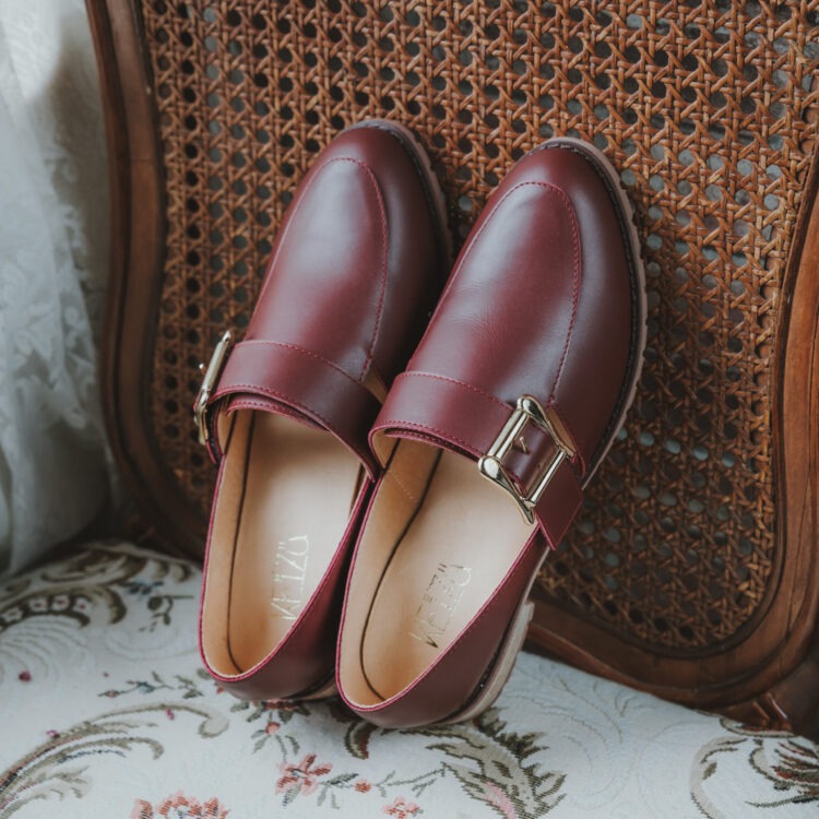 倫敦巷道∥俐落魔鬼氈樂福鞋∥酒紅