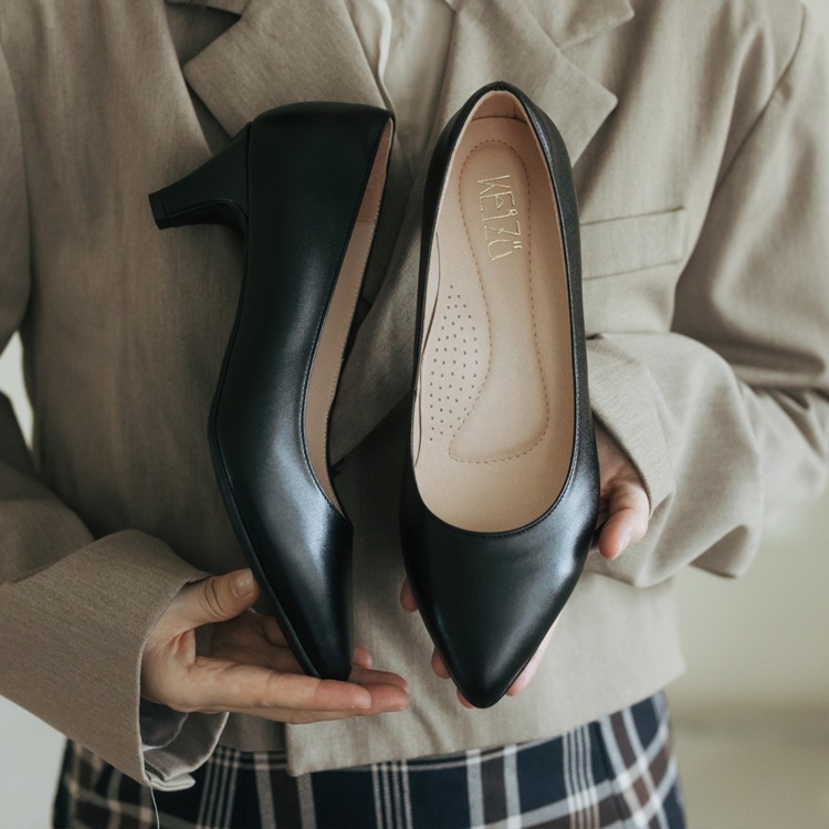 簡約步履∥尖頭素面跟鞋∥黑