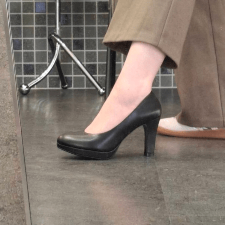 優雅步伐∥軟芯減壓圓頭粗跟鞋∥黑